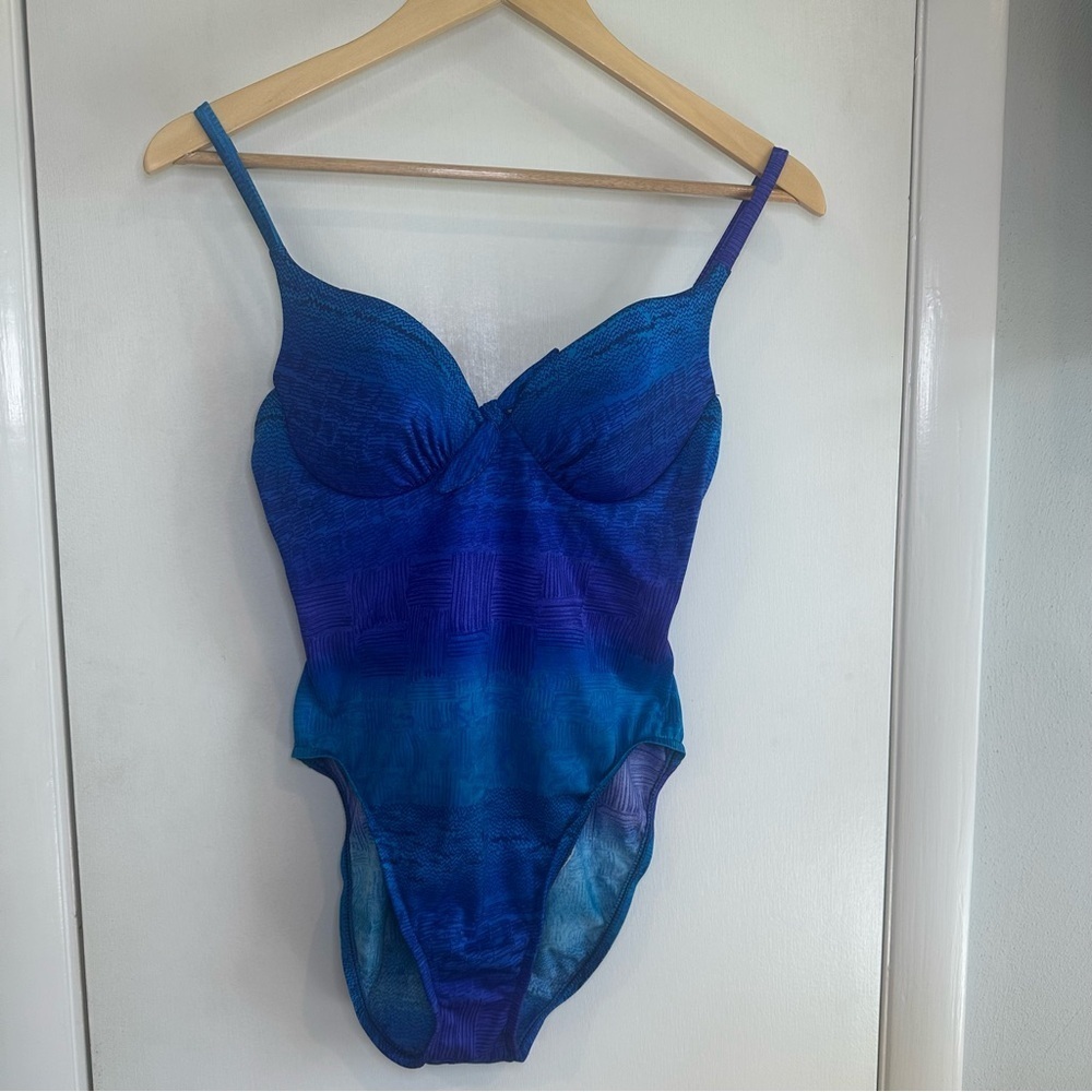 Vintage 90/00s High Leg One Piece Bathing Suit. Blue Geometric. Size: Small.
